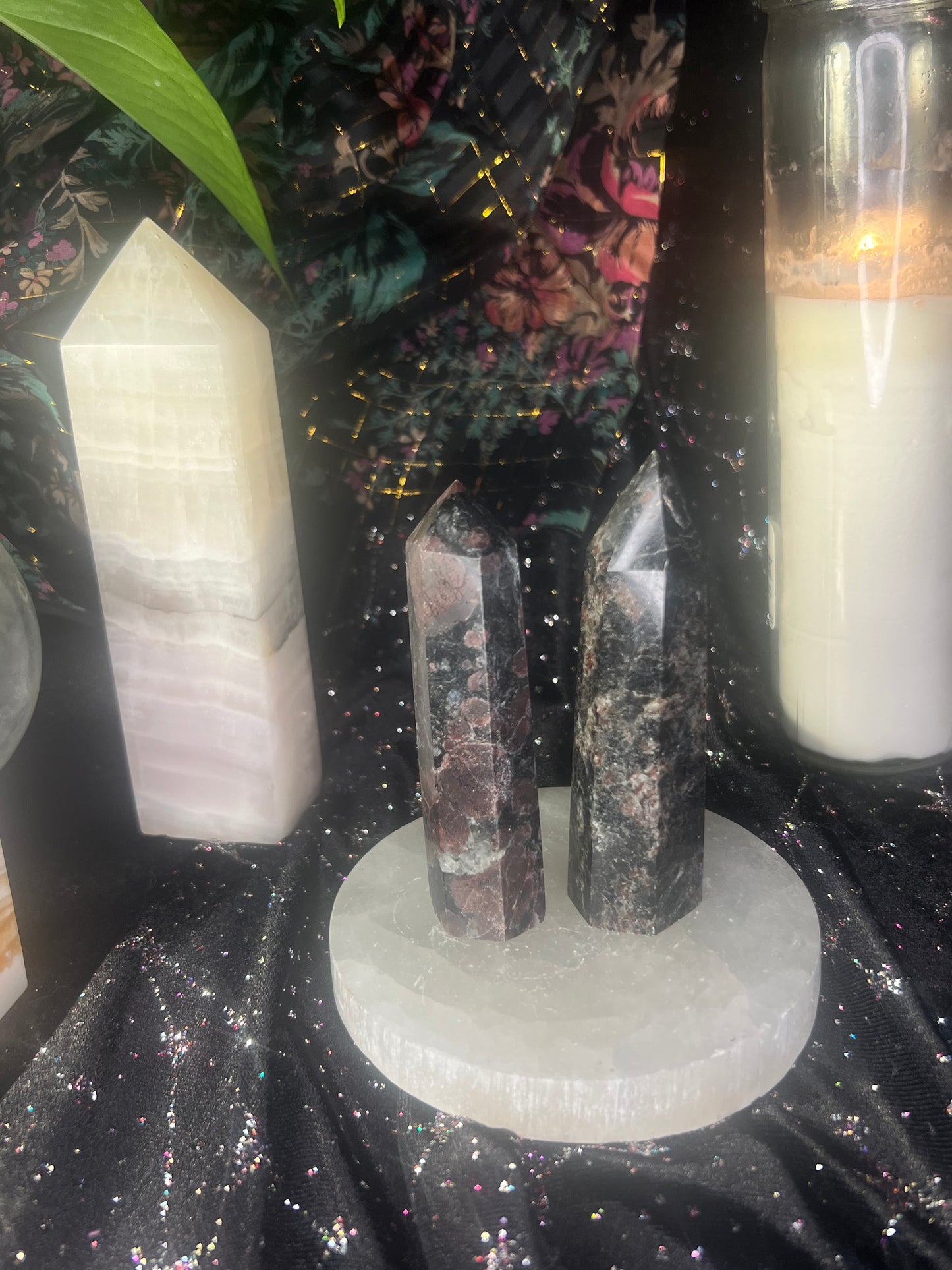 Astrophyllite with Garnet Towers