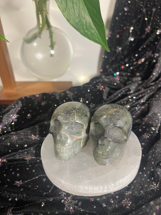 Labradorite Skull